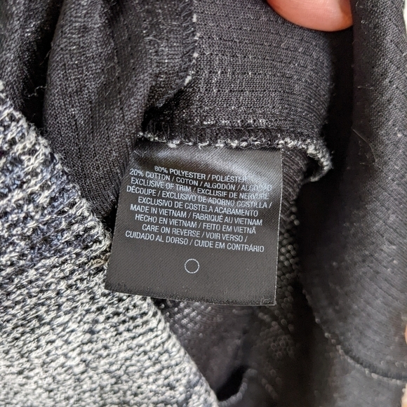 TAHARI snake animal print hook eye front v neck dress size Small c1 - Picture 8 of 8